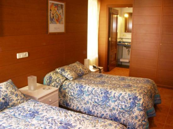 Pension Casa 400 Vitoria-Gasteiz Quarto foto